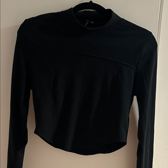 Forever 21 mock neck black Ribbed Long Sleeve crop top - Picture 1 of 3